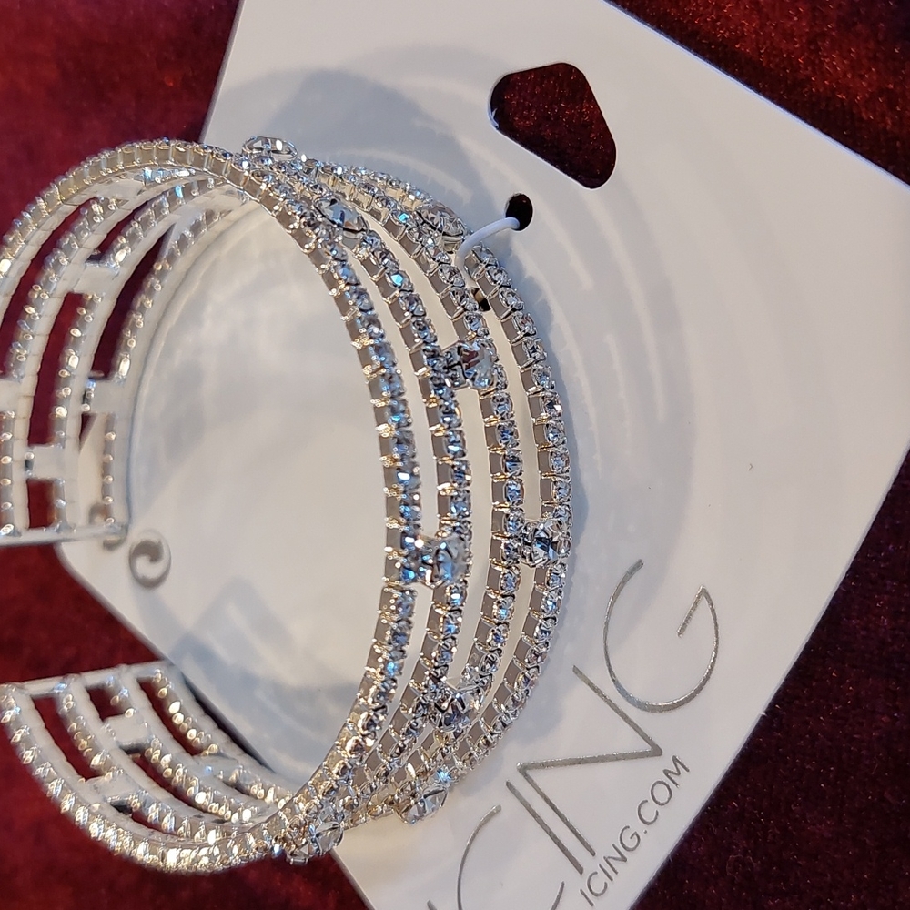 Icing Rhinestone Bracelet - Picture 2 of 7